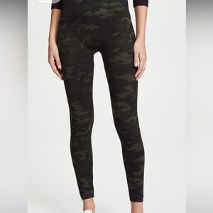 NWT green SPANX leggings Medium camo print look at me now camouflage